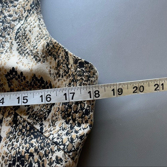 Vintage Lined Animal Print Tank Top with Back Zip-Up - Picture 9 of 10